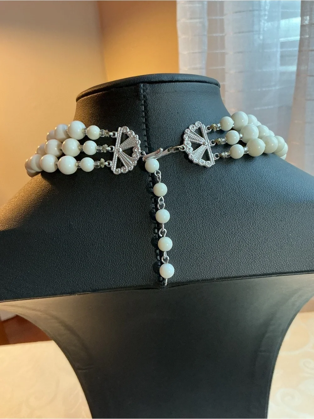 Mid-Century Vintage Cream Beads Silver Tone Necklace